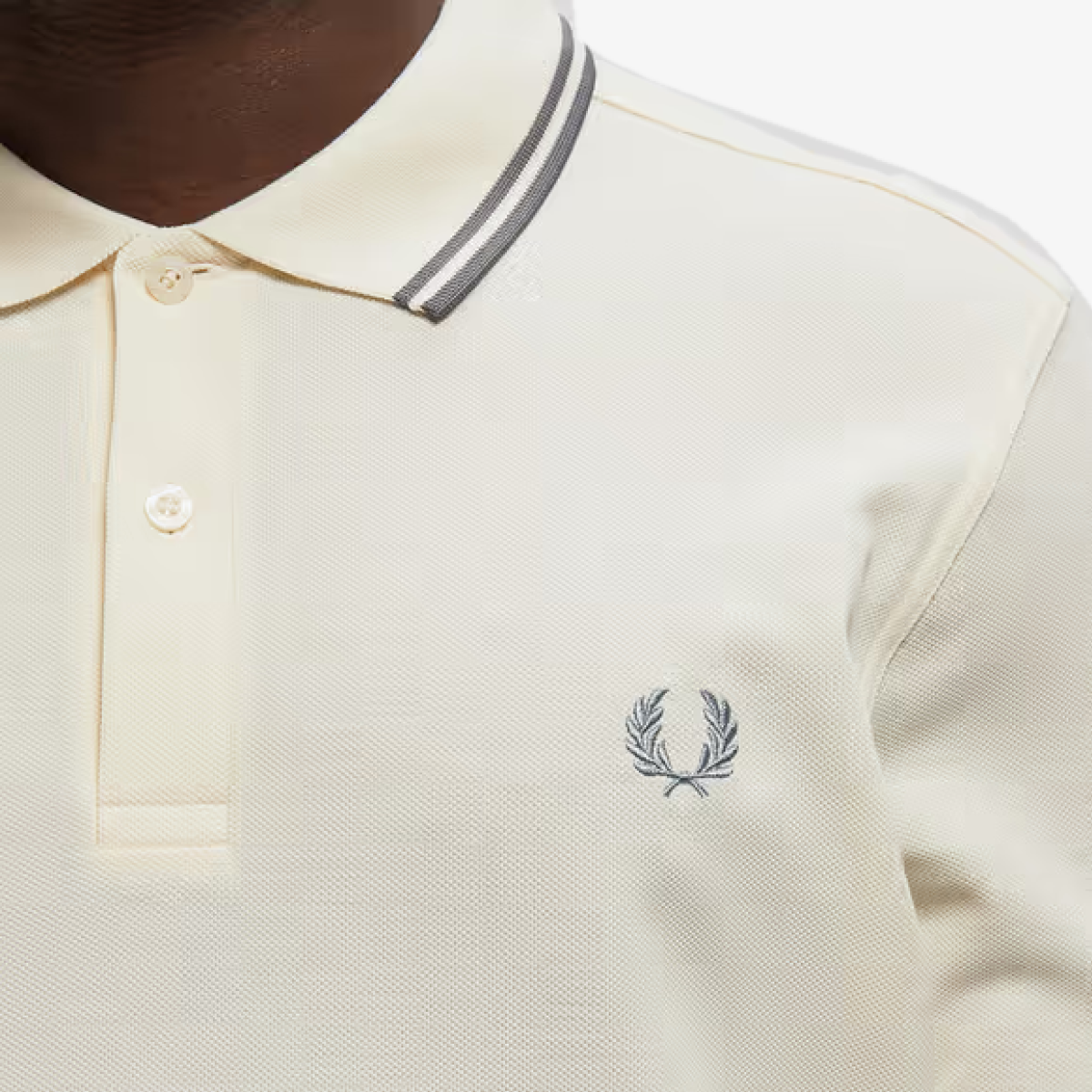 Рубашка поло кор. рукав TWIN TIPPED FRED PERRY SHIRT — изображение 2